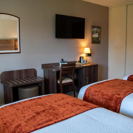 Logis Des Sources Hotel Creney-pres-Troyes Exterior photo
