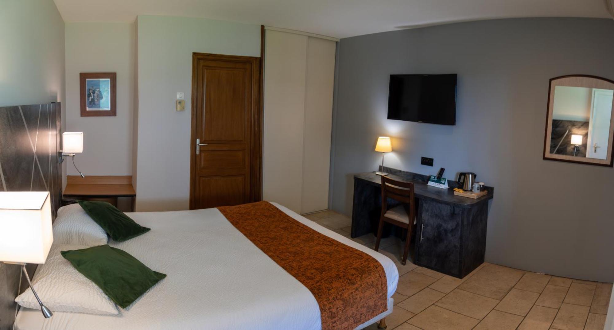 Logis Des Sources Hotel Creney-pres-Troyes Exterior photo